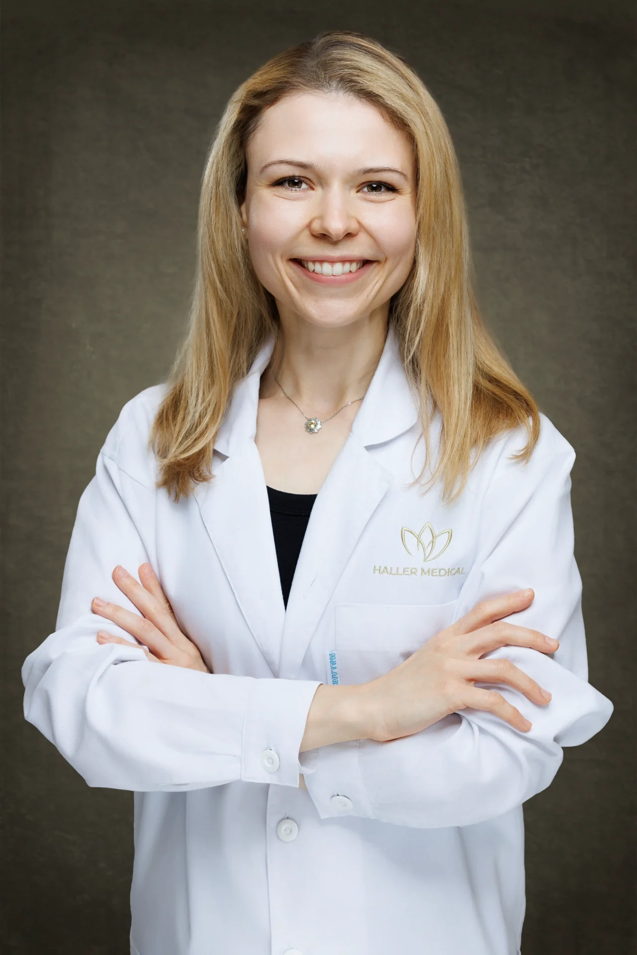 Dr. Takács Zsófia fül-orr-gégész szakorvos a Haller Medical Magánrendelőben
