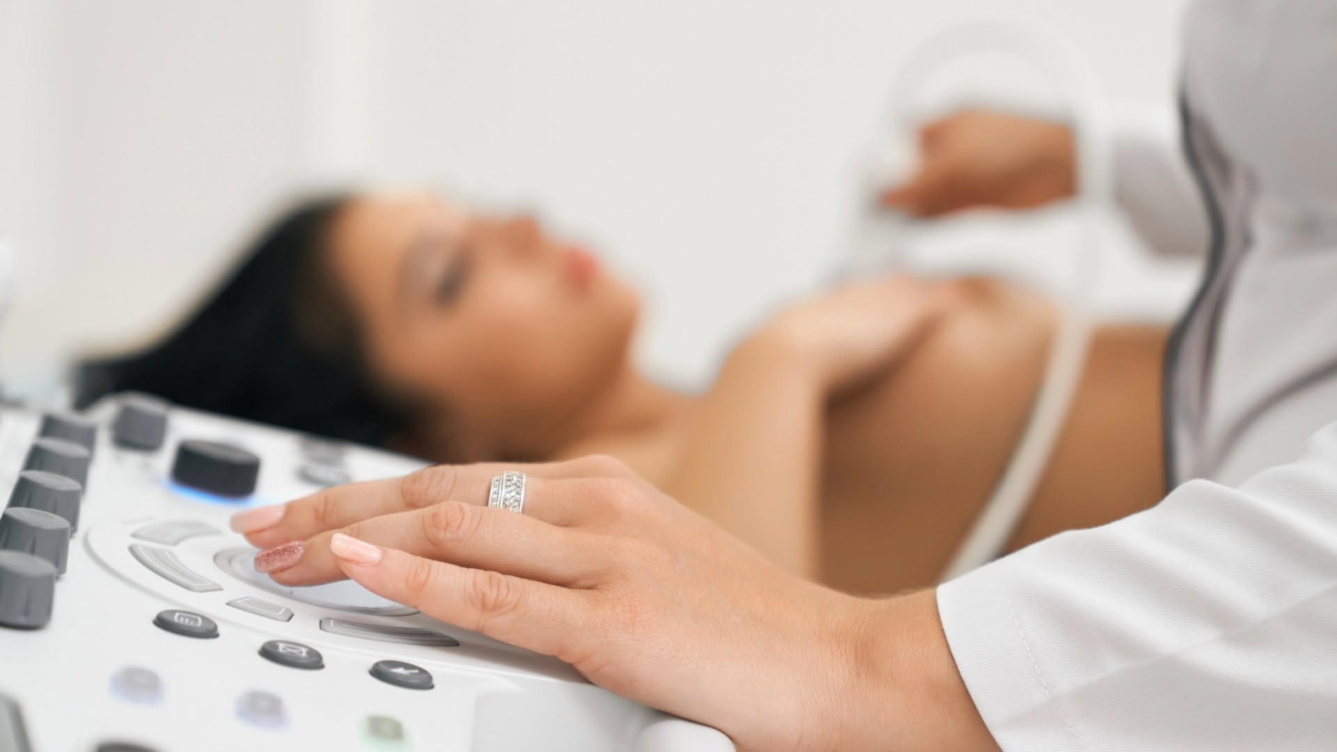 Emlőultrahang vizsgálat Budapesten a Haller Medicalban
